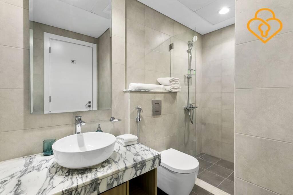 Keysplease 2 Bedroom With Study Aykon Minutes To Downtown Dubai