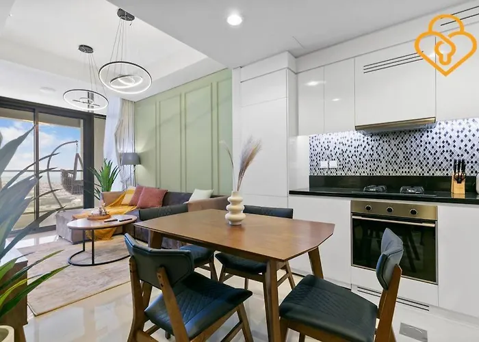 Keysplease 2 Bedroom With Study Aykon City Minutes To Downtown