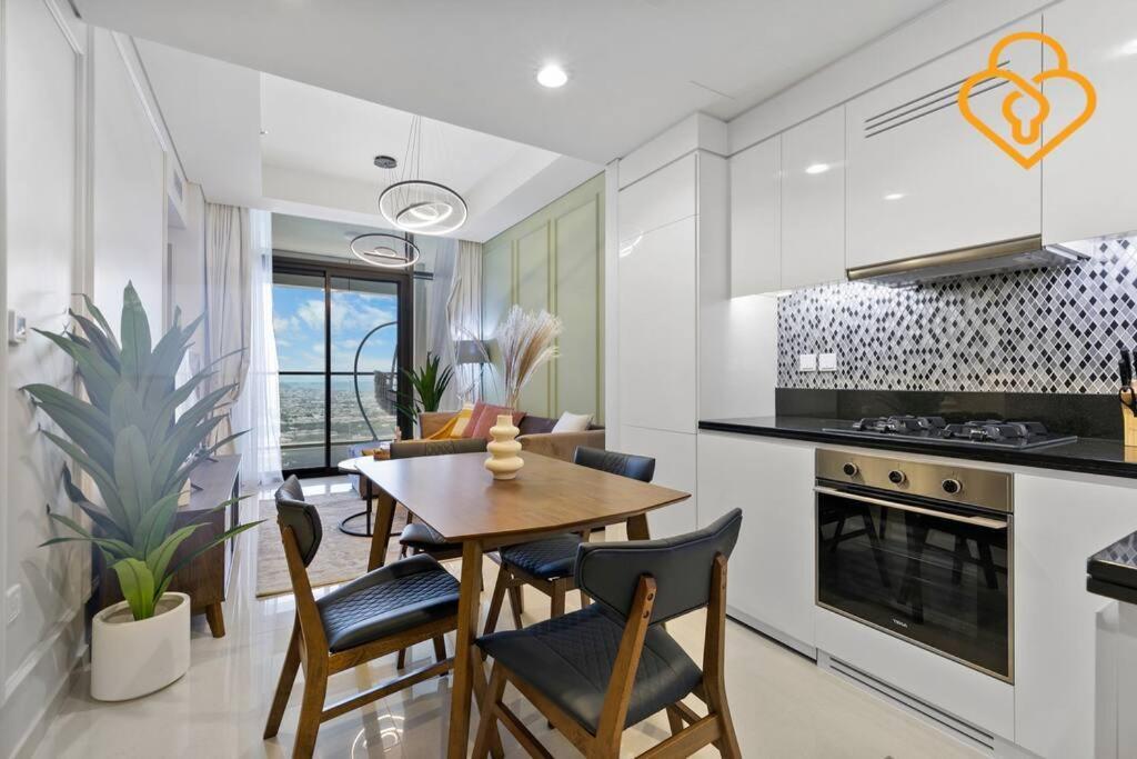Keysplease 2 Bedroom With Study Aykon Minutes To Downtown Dubai