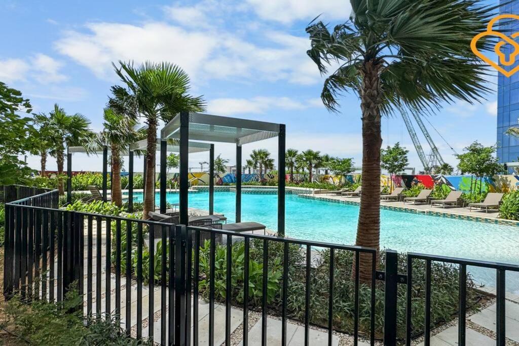 Keysplease 2 Bedroom With Study Aykon Minutes To Downtown *